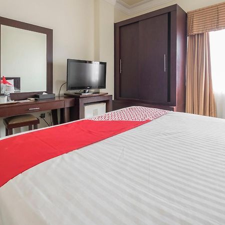 Oyo 1114 Hotel Denpasar Makasar Exteriér fotografie