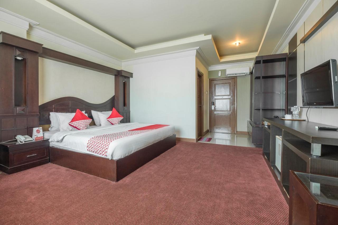 Oyo 1114 Hotel Denpasar Makasar Exteriér fotografie